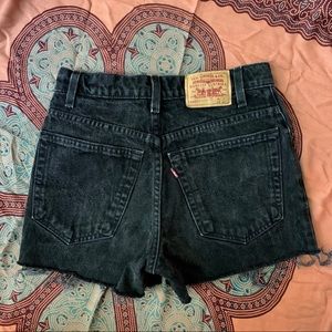 High Waisted Levi’s 550 Student Denim Cutoffs